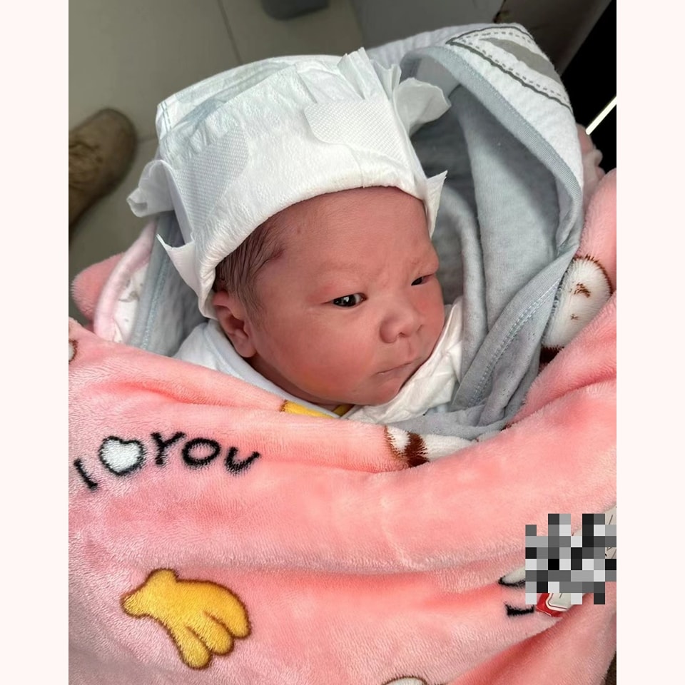 【AN-AN KAIYUAN】 Congratulations to the mom from Fujian on successfully welcoming the arrival of a cute, chubby baby through the first implantation~